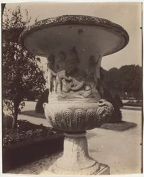Versailles, Váza