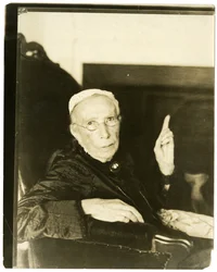 Mary Moore asszony, Brookline, Mass., 91 éves, balladát szaval, kb. 1905-27