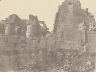 Karnac, Hypostyle Hall, Északi fal, külső homlokzat, N ° 1 bis