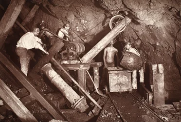 Gépakna a 406-os szinten, Cook