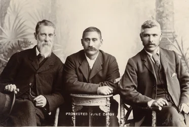 William Australia Graham, Mahuta Tawhaio király és Tahuna Heirangi, 1898. június (ezüst zselatin nyomat)