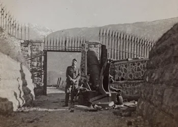 Album "Az én világháborúm – emlékek a délnyugati frontról Karintiában, Olaszországban, Trentino-Alto Adige" 1915.03.31.-1918.12.11. - Josef Zohle Bécsje ": katona egy erődben (