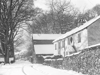 Sűrű hótakaró a Nab Cottage-nál