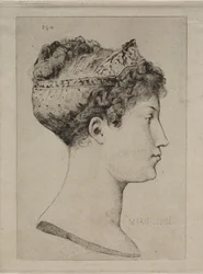 Marie Louise a profilban