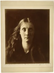 Julia Jackson szemből „Stella”