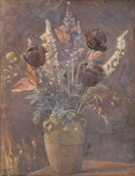 Agyagváza tulipánokkal és más virágokkal