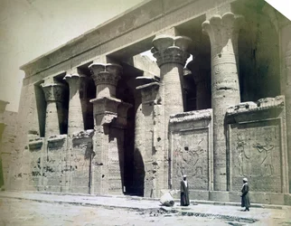 Templom homlokzata, Edfu, Egyiptom, 19. század
