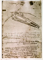 Kivonat egy Da Vinci-kéziratból, amely a "repülő gép" elvét és felépítését írja le (kézirat).