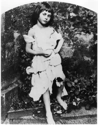 Alice Pleasance Liddell (1852-1934) kolduslányként