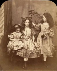 Flora Rankin, Irene MacDonald és Mary Josephine MacDonald az Elm Lodge-ban, 1863. július.