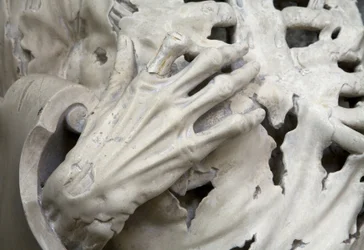 Flayed, vagy The Skeleton, részlet