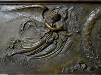 Két angyal, a Szent Zénobe ereklyetartó részlete. (Bronz dombormű, 1432-1442)