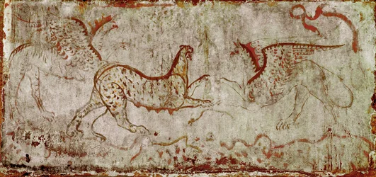 Párduc és griff harca. Kr. e. 4. századi lucaniai freskó a Lovas sírjából, az olaszországi Paestum nekropoliszából. Museo Nazionale Archeologico, Paestum