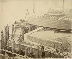 A kibővített Limehouse-medence építése, London, 1869. május