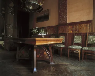 Az étkező, Casa Nava (1901-1907), a Reus - DOMENECH I MONTANER, Lluis (1850-1923). Navas-ház. 1901-1907. SPANYOLORSZÁG. Reus. Navas-ház. Étkező, Gaspar Homar i Mesquida bútorai. Modernizmus. Építészet.