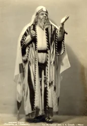 Tancredi Pasero Zaccaria szerepében Verdi Nabucco című művében, 1925-ben