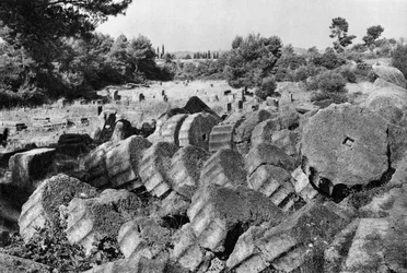 JupiterZeus temploma, Olympia, Görögország, 1937.