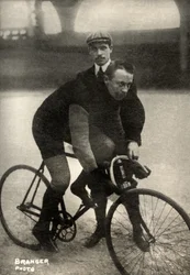Julian Van Der Born belga kerékpáros portréja ( 1872 ,  ) (fénykép)
