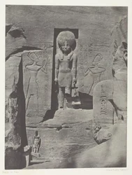 Ibsamboul, Szobrok a núbiai Phré szpéosz bejáratából, Núbia, 105. tábla az "Egypte, Nubie, Palestine et Syrie" című albumból (1852).