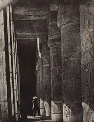 Théba, Medinet Habu, a palota galériái