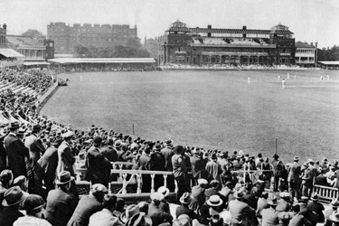 Krikettmérkőzés, Lords krikettpálya, London, 1926-1927.