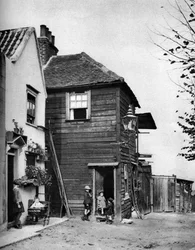 Townsend Yard, a Highgate High Street mellett, London, 1926-1927.