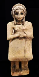 Egyszerű ruhát viselő női imádó szobra, Khafajah, Mezopotámia, i. e. 2650-2550 körül