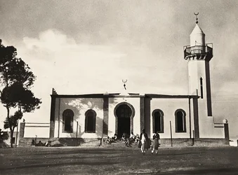 „Birodalom építése” a fasiszta korban: Asmarai mecset, 1936.05.09. (f/w fotó)