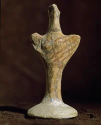 Mükénei művészet: terrakotta bálvány az olaszországi Scoglio del Tonnóból (Punta Tonno, Taranto). Bronzkor, ie 2000.