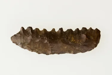 Bifaciális sarló, Kr.e. 4500–4000 (kőkő)