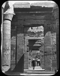 Templom bejárata, Kom Ombo, Egyiptom, 1890