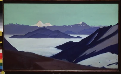 Himalája (Tibet). Köd a hegyekben. (A Himalája. Köd a hegyekben). Nicholas Roerich (1874-1947) alkotása, tempera, vászon, 1936 előtt. Orosz művészet, XX. század, szimbolika. Állami Orosz Múzeum, Szentpétervár.