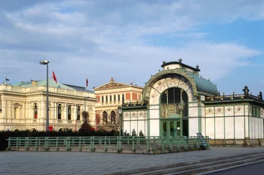 Az Otto Wagner pavilon a Karlsplatzon