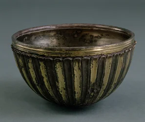 Pártus tál, Irán, i.sz. 100-200 körül (ezüst aranyozott)
