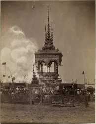 A Burmese cremation   1350369   hu       hungarian Successfully Translated  Original: Bagpipe Player with His Lover Translat: Bagpipe Player with His Lover 1236981 hu hungarian Successfully Translated Original: Loves Messenger Translat: Love