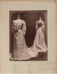 Albumoldal: House of Worth, Ball Gown