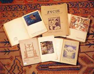 Lengyelországban készült irodalmi folyóiratok gyűjteménye 1900 körül
