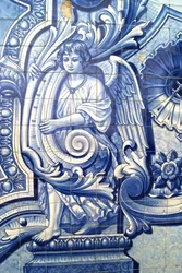 Angyalt ábrázoló díszítőtábla, Lamego, Portugália. 1738 (kerámia csempe)