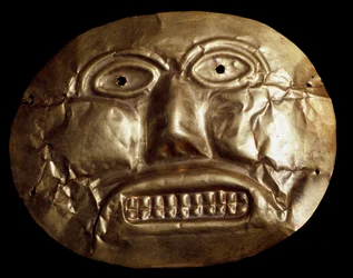 Kolumbusz előtti Calima civilizáció: arany halotti maszk. 7-15. század, Bogotá, Museo de Oro, Kolumbia - Kolumbusz előtti művészet, Calima kultúra (Kr. u. 7-15. század): arany halotti maszk