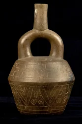 Váza / Cuspidian kultúra (terrakotta)