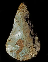 Őstörténet: Micoquian típusú littikus gyártási biface. Alsó paleolit. Verone, Museo Civico di Storia Naturale, Olaszország