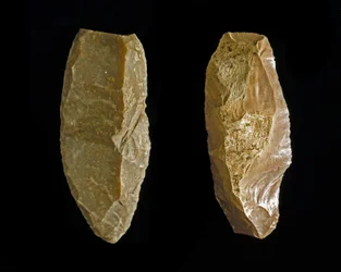 Őskor: rézkori kovakő-egyengetők vagy kaparók. Umbriából (Olaszország). Perugia, Umbriai Nemzeti Régészeti Múzeum