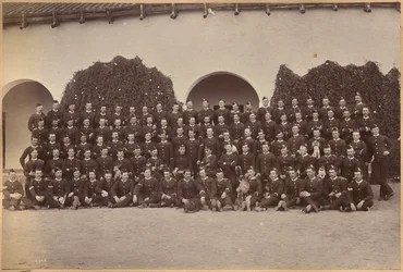 B. c/o Devonshire-ezred, Dzshánszi (előlap)