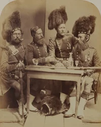 42. Highlanders (fekete óra)