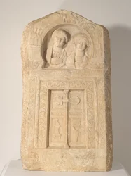 Dionüsziosz pap és felesége temetése, Tertia, 240-260 körül (márvány)