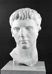 Caesar Augustus feje (Kr. e. 63-14)