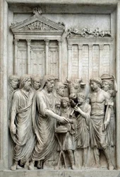 Marcus Aurelius római császár áldoz a Jupiter-templom előtt, Rómában, 161-180 körül (márvány dombormű)