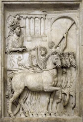 Marcus Aurelius római császár diadalkocsiján, 2. század (Márvány dombormű)