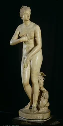 A Medici Vénusz, Praxiteles hellenisztikus eredetijének másolata (Kr. e. 370-330) (márvány)