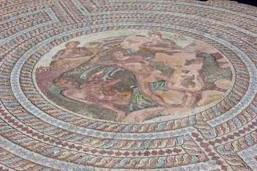 Thészeusz és a Minotaurusz, Thészeusz háza, Paphos, Ciprus (mozaik)